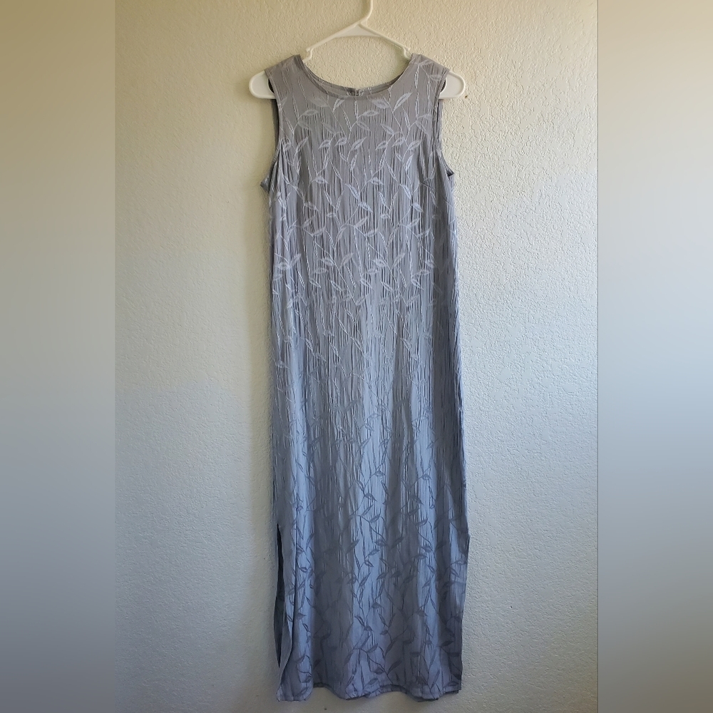 Suzanne Grae Sz 12 (Australian) Gray  Long Dress Slits On Bottom Side‎